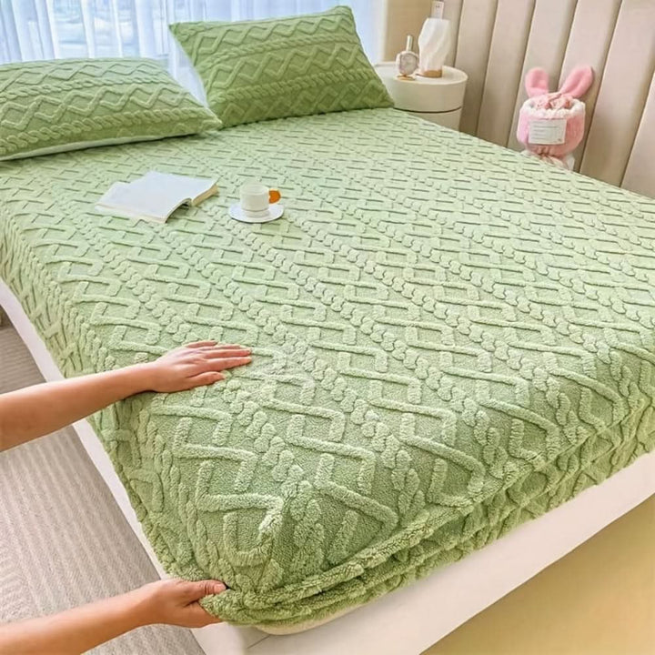 Lisslune | Velvet Mattress Cover – Soft Protective Bedding