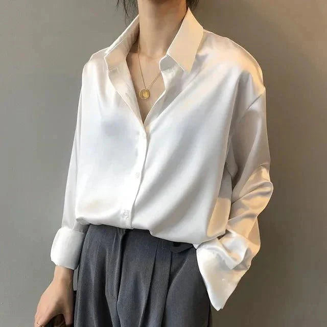 Lisslune | Elegant Women's Shirt with Long Sleeves and Button Placket