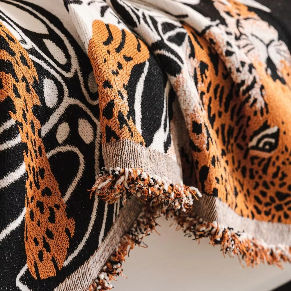 Lisslune | Savara Leopard Sofa Throw Blanket