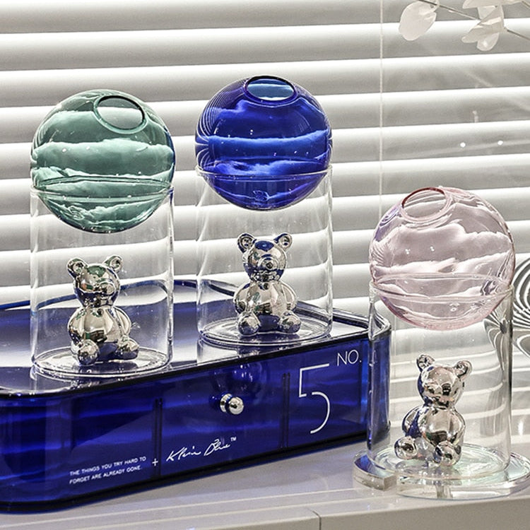 Lisslune | CosmicBear - Elegant glass vase with unique design