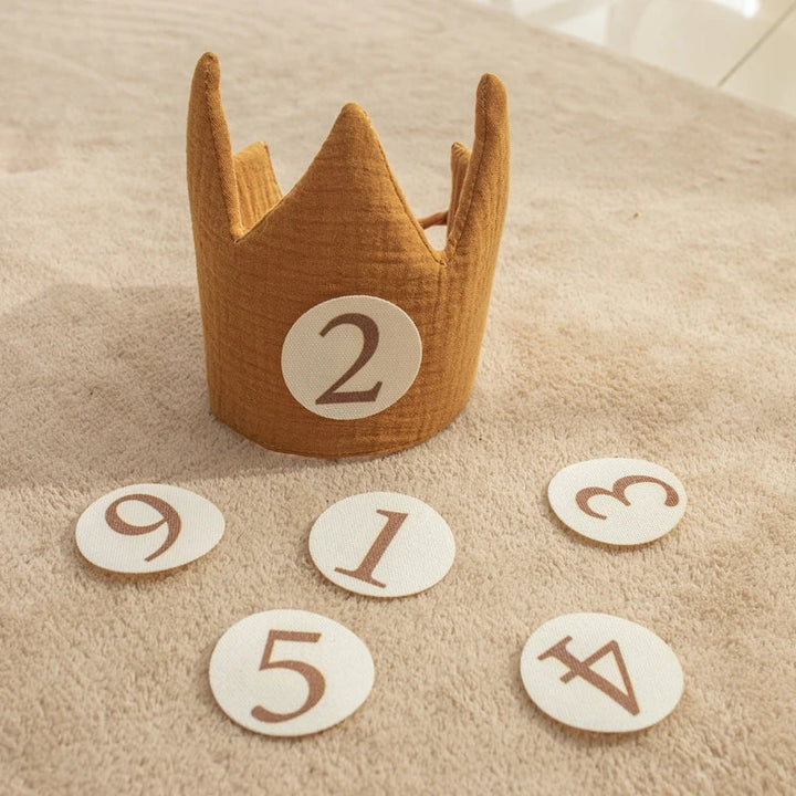Lisslune | Children's birthday fabric crown with interchangeable adhesive numbers