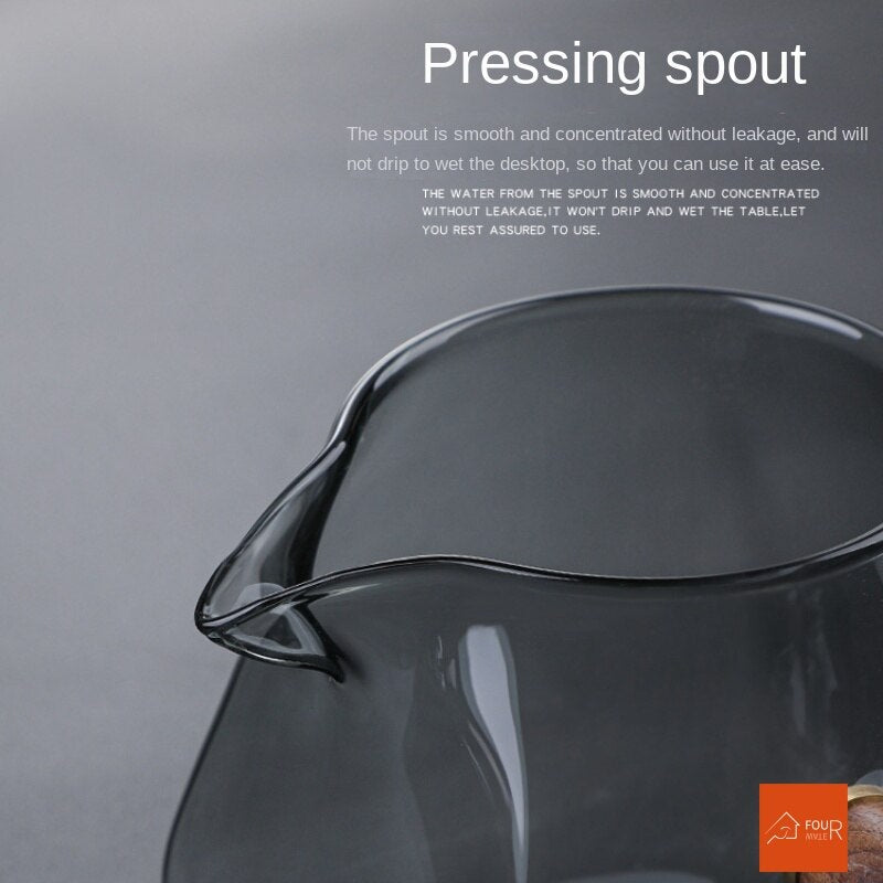 Lisslune | Japanese Glass Teapot with Wooden Handle, Boiling Teapot, Electric Ceramic Stove, Tea Maker, High-Quality Tea Set, Heat-Resistant Teapot, 700 ml