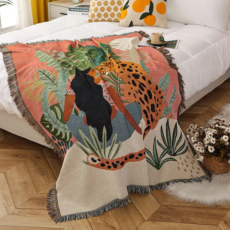 Lisslune | Jungle Cats Woven Throw Blanket