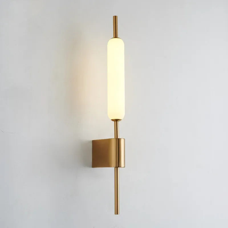 Lisslune | AuraGold – Elegant Gold Wall Lamp for LED Illumination