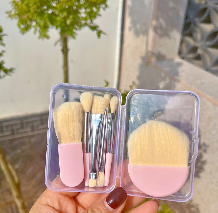 Rynx | 6-piece Mini Makeup Brush Set Professional Portable Foundation Concealer Eyeshadow Powder Blush Brush Beauty Makeup Tool