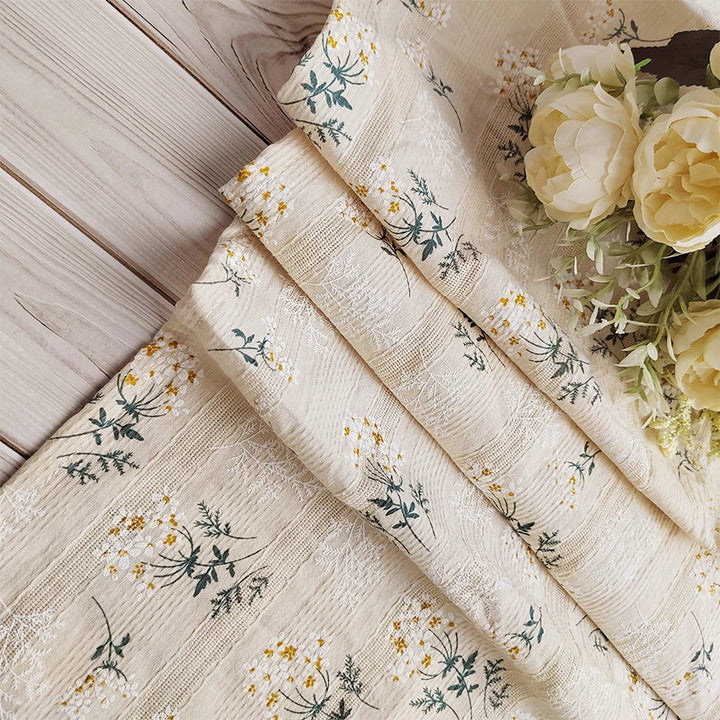 Rynx Korean Daisy Tassel Table Runner, Cotton Kitchen Table Cover Cloth Home Party Birthday Wedding Holiday Event Decoration