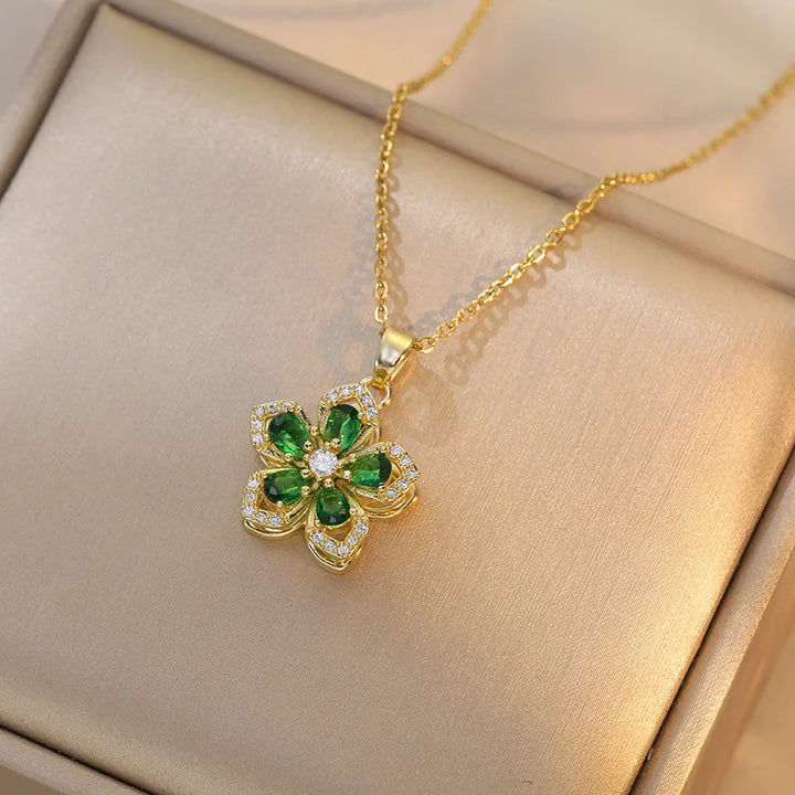 Lisslune | Rotating Flower Necklace
