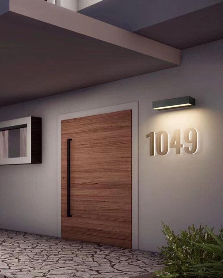 Lisslune | GardenLux – Elegant Wall Lamp for Garden with Luxurious Glow