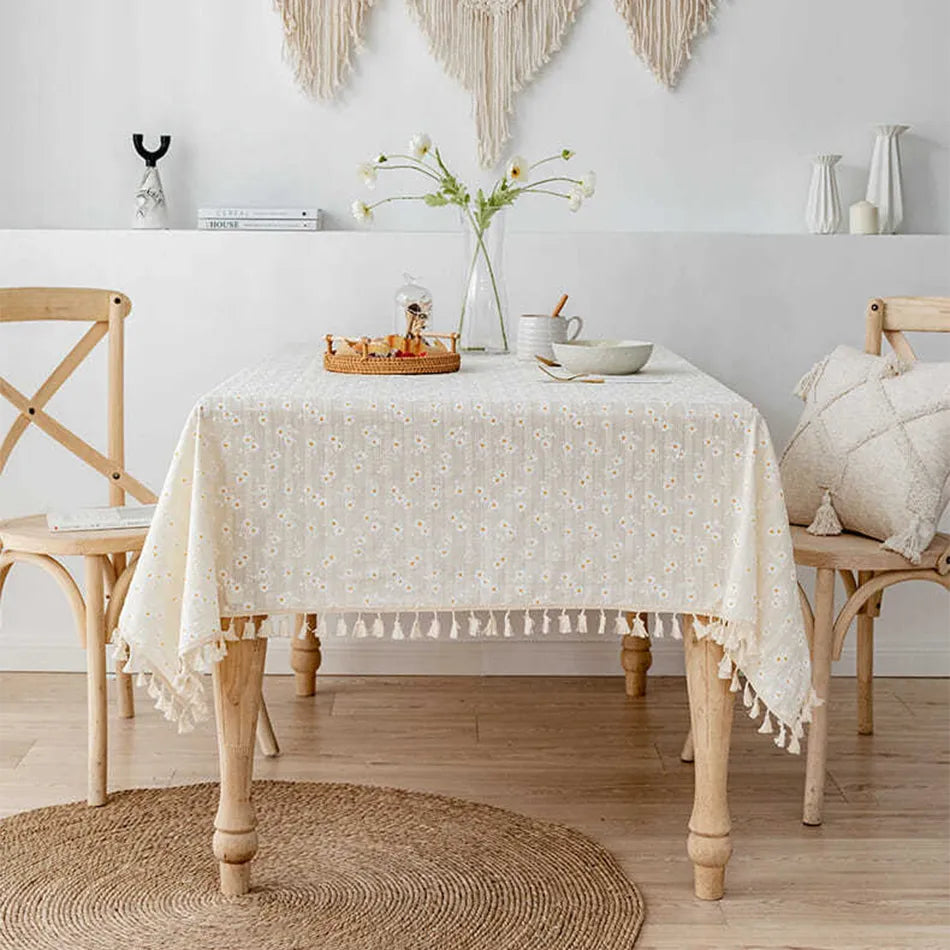 Lisslune | Victoria Daisy Tablecloth