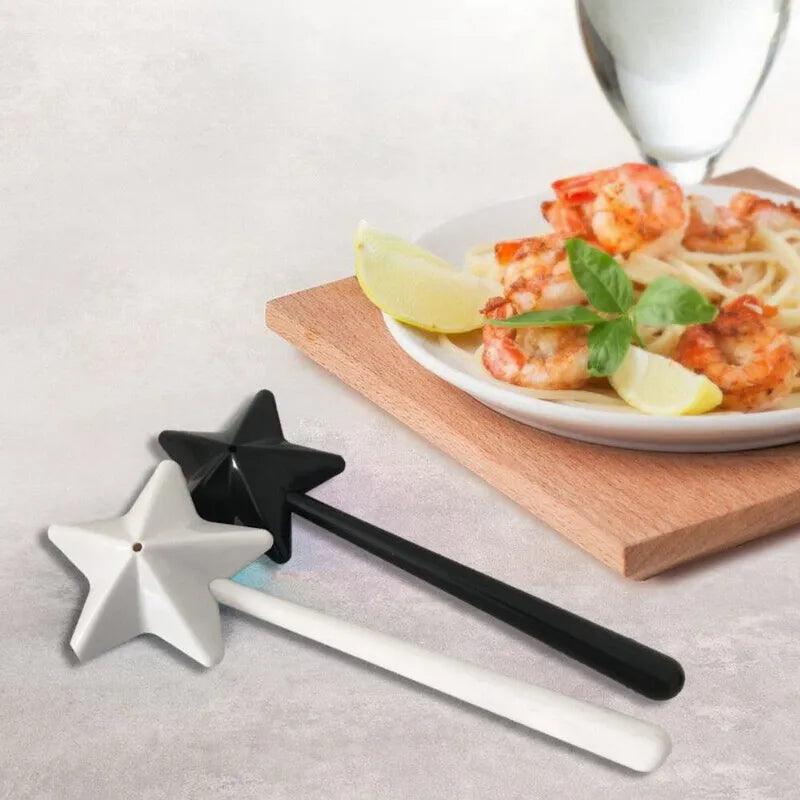 Lisslune | Elegant salt dispensing rod for perfect seasoning