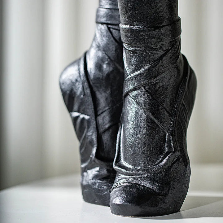 Lisslune | Artistic Ballerina Ceramic Vase