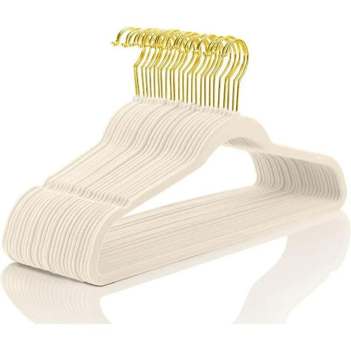 Lisslune | Elegant Teal Velvet Hanger Collection - 50 Premium Hangers with 360-Degree Gold Hook