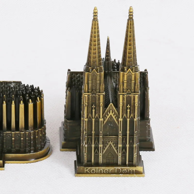 Lisslune | Cologne Cathedral Model Metal Antique Bronze Germany Cologne Cathedral Building Figurine World Famous Landmark Architecture Decoration