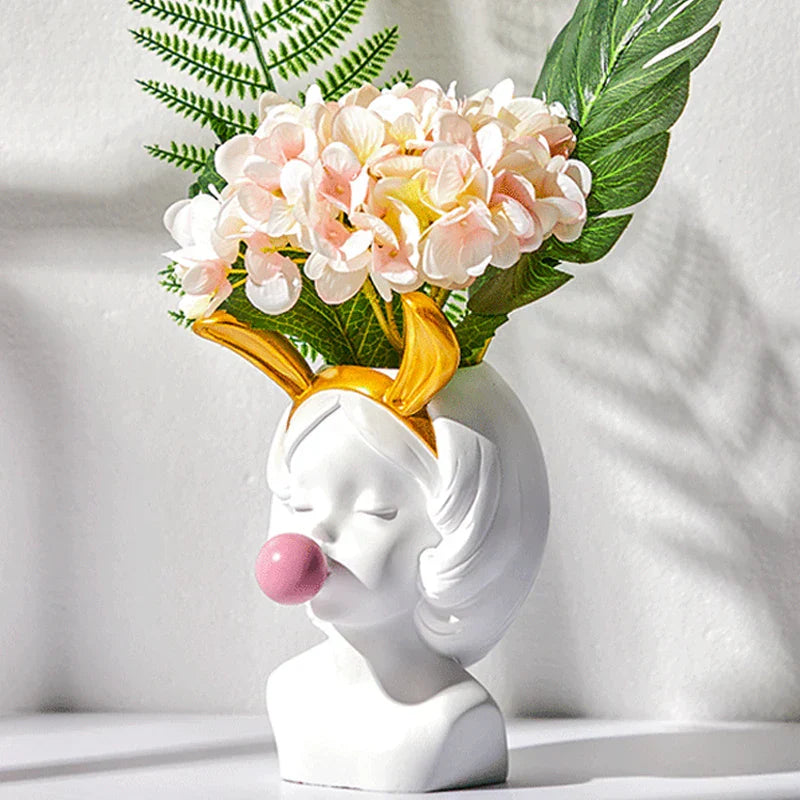 Lisslune | EarthenWhimsy Pop Art Vase – Compact Ceramic Vase