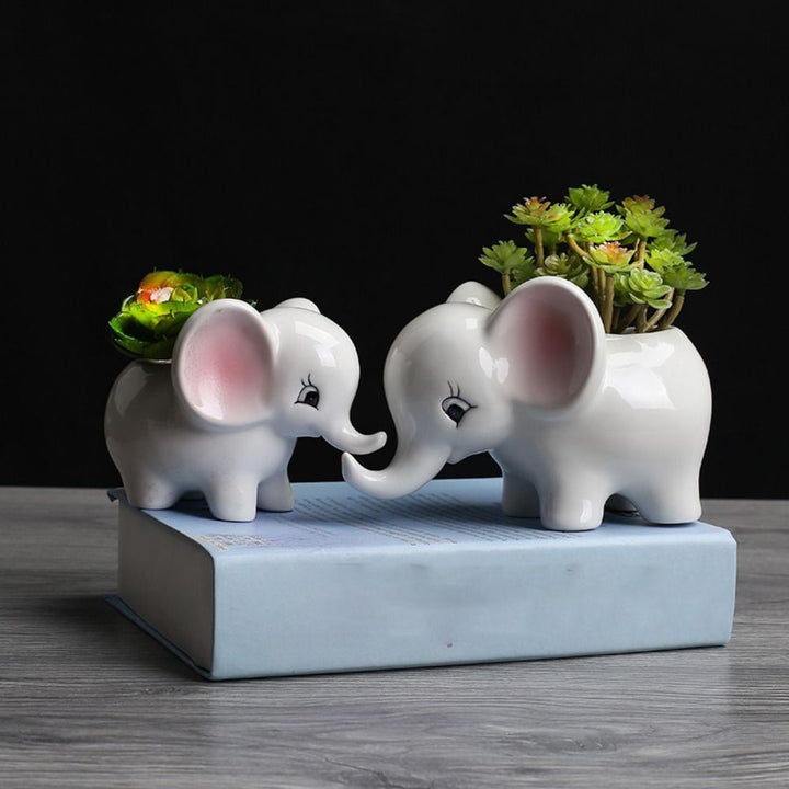 Lisslune | ElephantElegance Sculptural Planter – Modern Decorative Elephant-Inspired Design