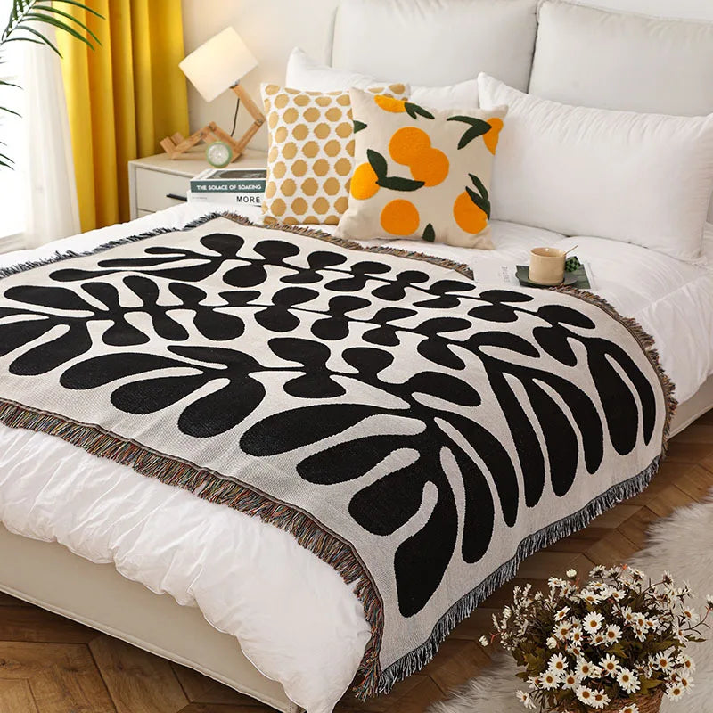 Lisslune | Jungle Cats Woven Throw Blanket