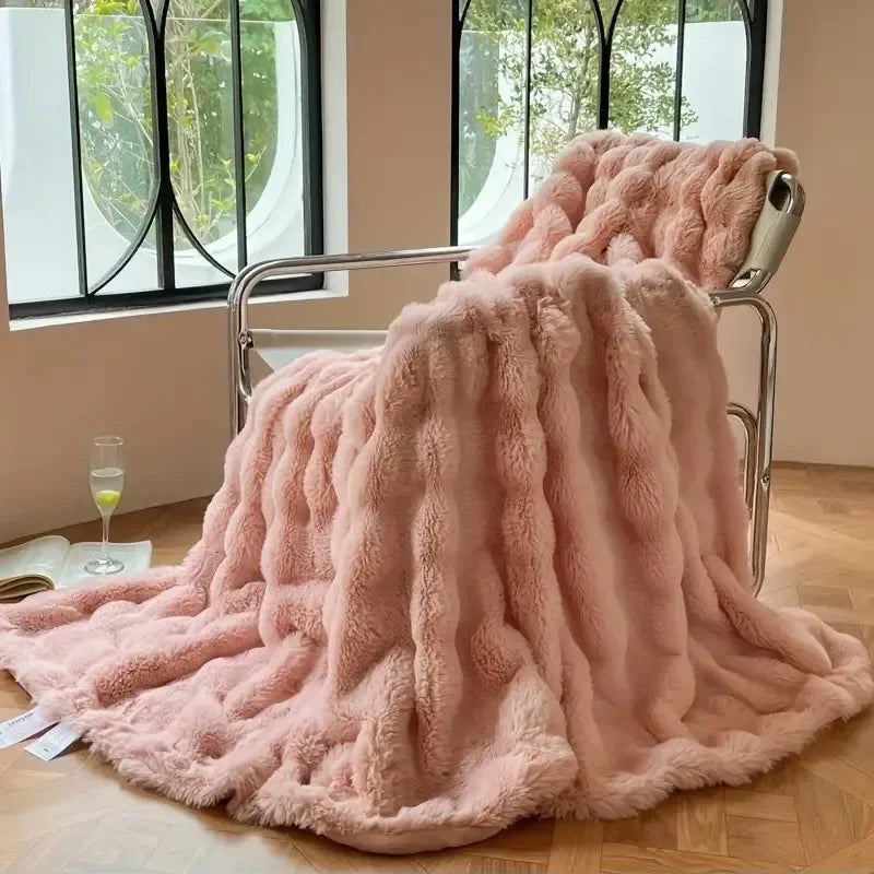 Lisslune | FurLuxe | Reversible Synthetic Fur Blanket