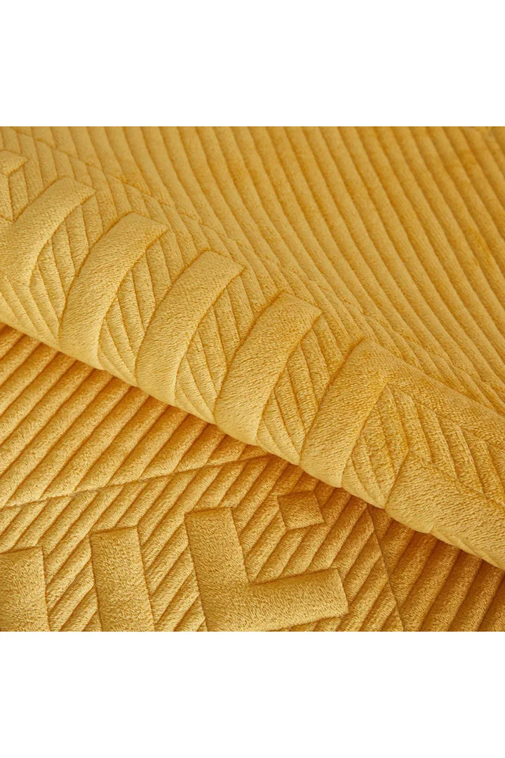Lisslune | Soft Quilted Sofa Cover