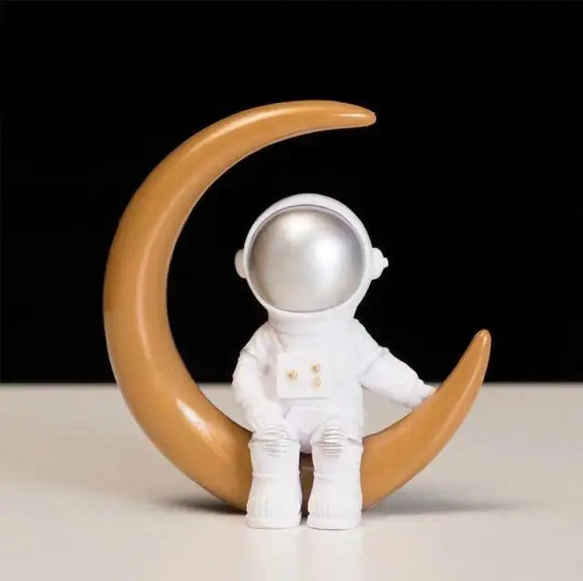 Lisslune | Resin Astronaut Figure Statue Space Traveler Sculpture Educational Toy Desk Decoration Astronaut Model For Children Gift