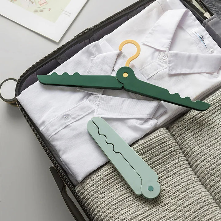 Lisslune | Travel Ease Foldable Clothes Hanger