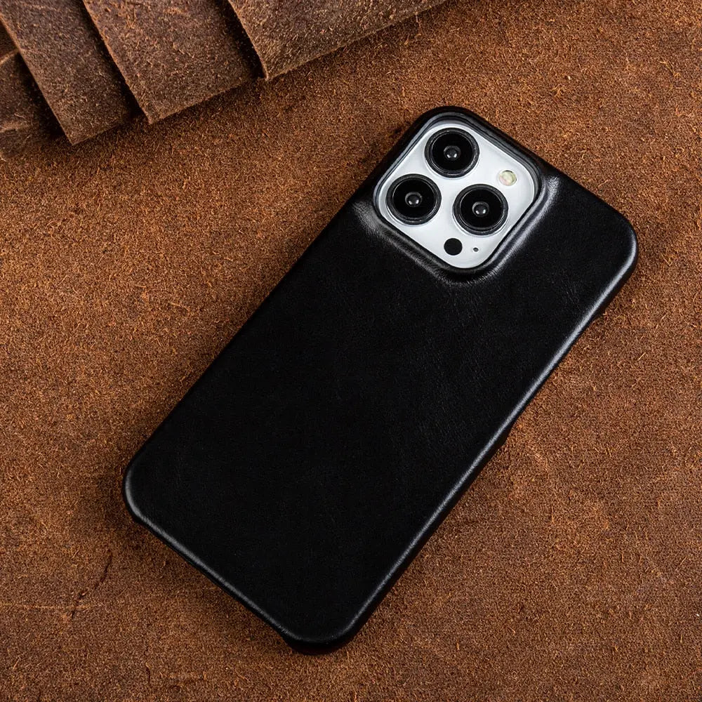 Lisslune | RoyalLeather: Luxurious, handmade case made of genuine cowhide leather for the iPhone