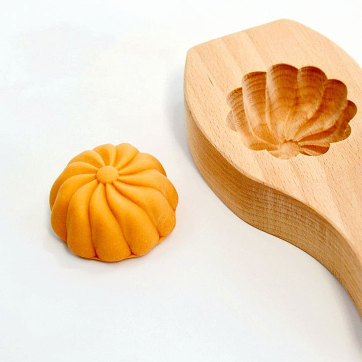 Lisslune | Wooden Moon Dumpling Maker Mold