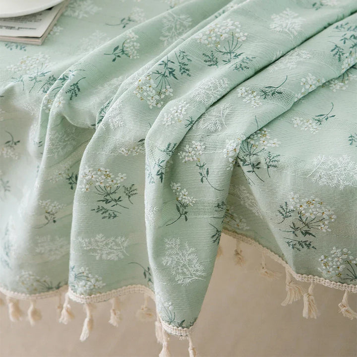 Lisslune | Floral tablecloth