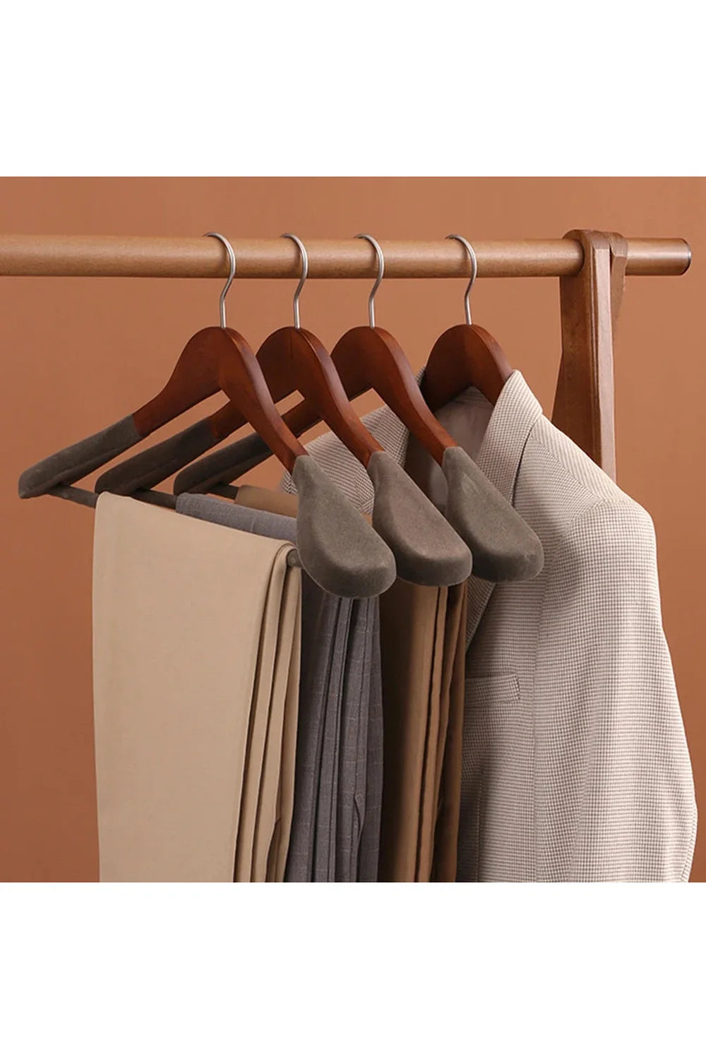 Lisslune | Walnut Suit Hanger