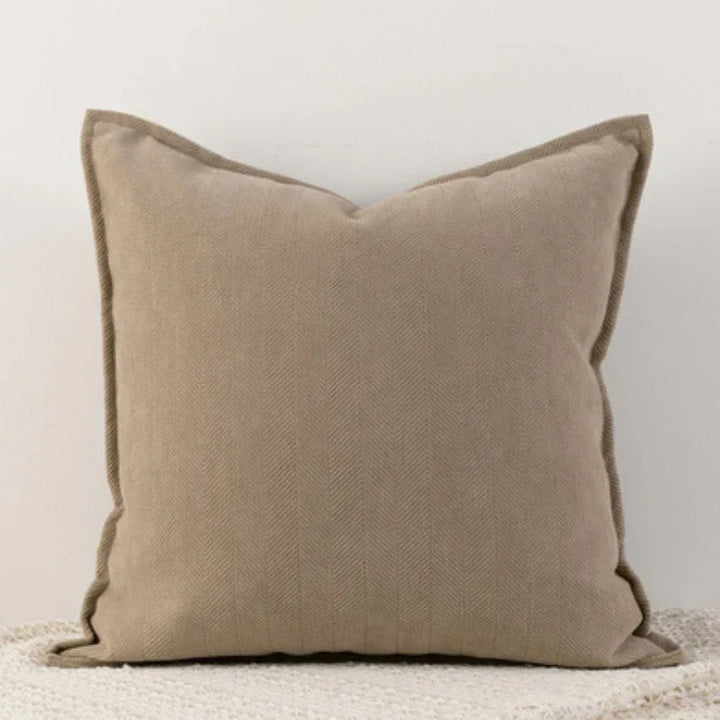 Lisslune | PureChenille - Elegant Cushion Cover for a Cozy Ambience