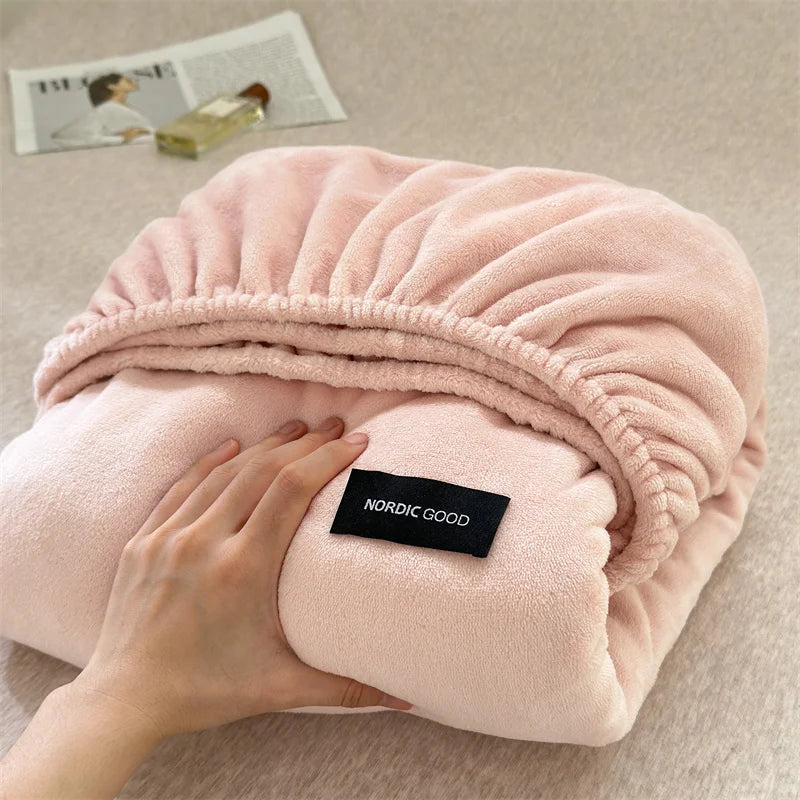Rynx | 2024 New Comfortable and Warm A-Class High Weight Milk Velvet Unique Bed Sheet