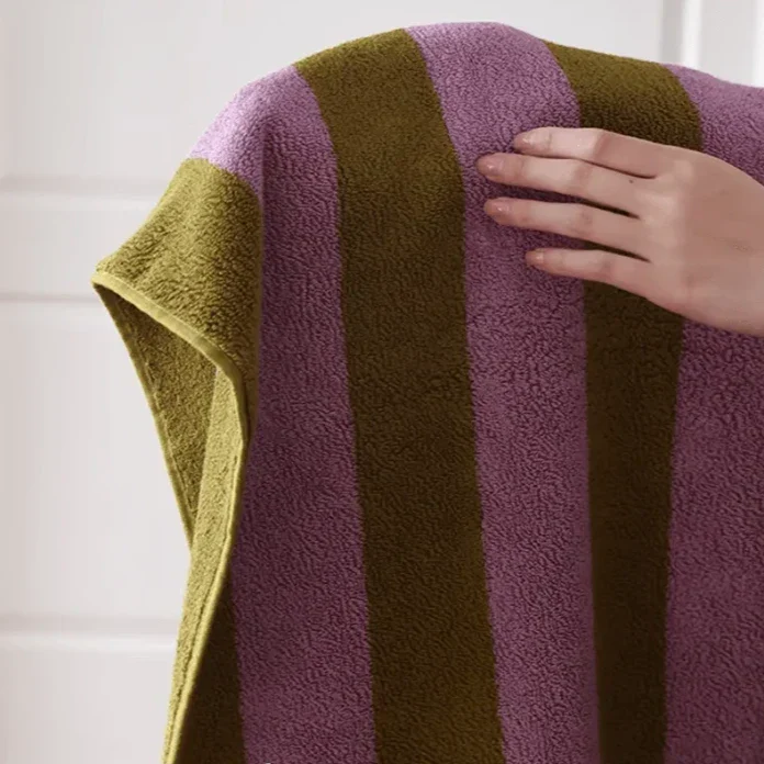 Lisslune | Retro Stripes Towel (Chunky)