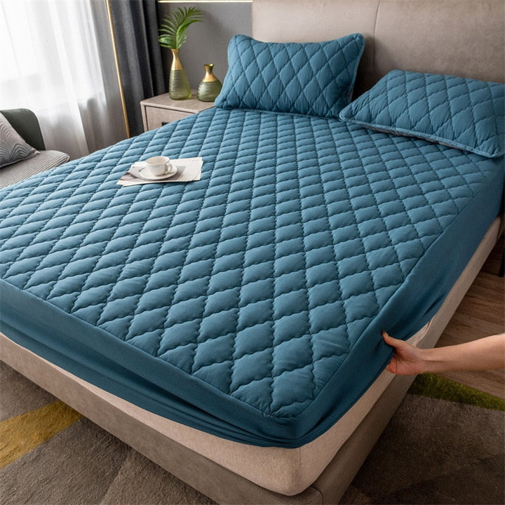 Lisslune | Anti-Slip Waterproof Mattress Cover