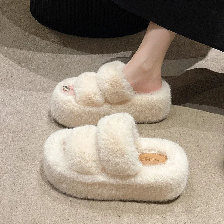 Lisslune | FuzzyElegance - Soft Slippers for Women