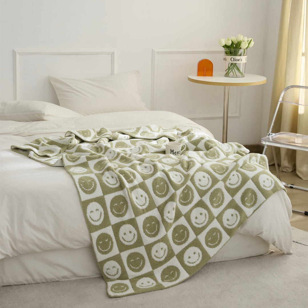 Lisslune | Smiley Checked Blanket