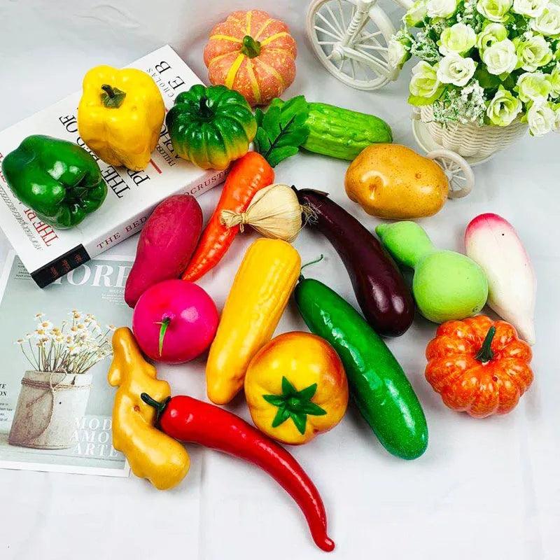 Lisslune | Realistic Red Pepper & Carrot Decorative Props: 2-Piece Artificial Vegetable Set for Dining and Photography
