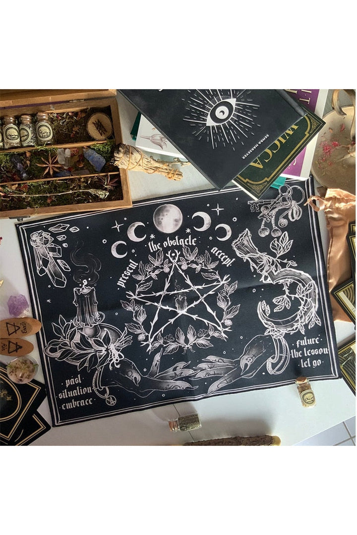 Lisslune | Witch Ritual Tapestry
