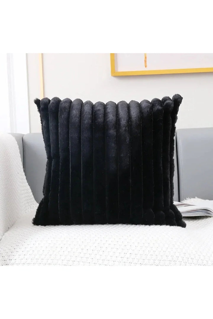 Lisslune | White plush pillow cover