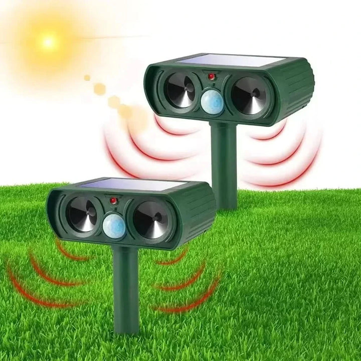 Lisslune | ULTRAGUARD ANIMAL REPELLER – Ultrasonic Animal Repeller with LED Light – Weatherproof & Battery Operated for Garden & Outdoor Use