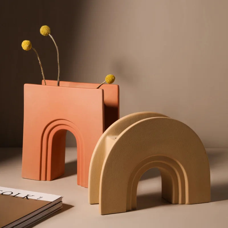 Lisslune | GeoSculpt Handcrafted Ceramic Vase – Modern Geometric Design