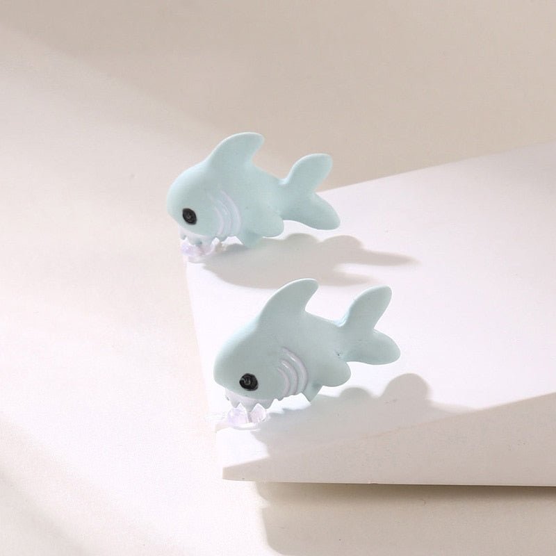 Lisslune | Cute Biting Animal Earrings (1 Pair)