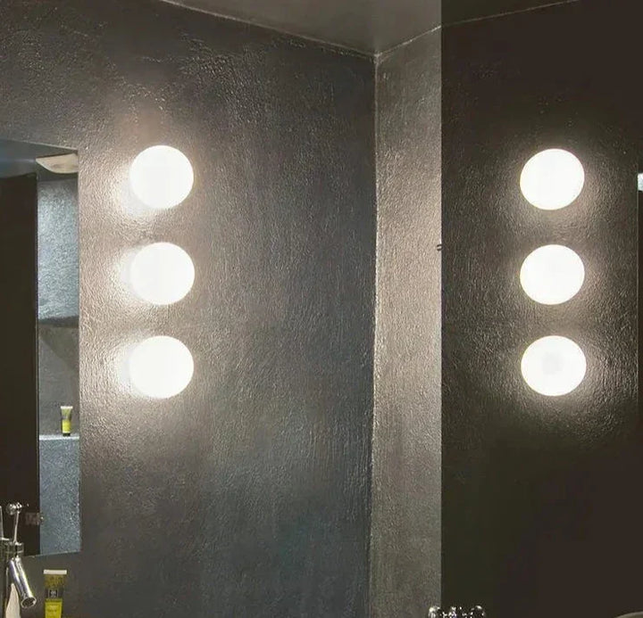 Lisslune | GlaciaLuxe – Minimalist Wall Lamp with Glass Stone Design