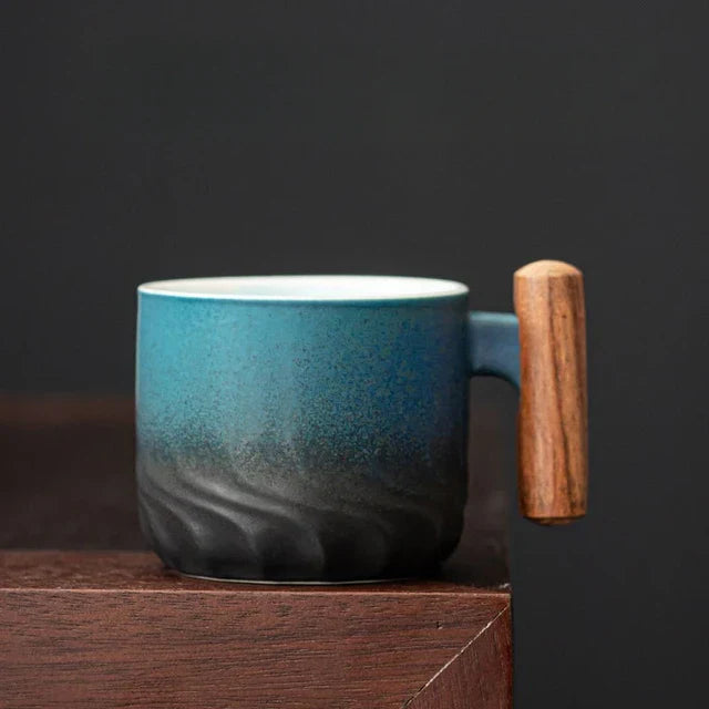 Lisslune | Handmade ceramic coffee mug with wooden handle