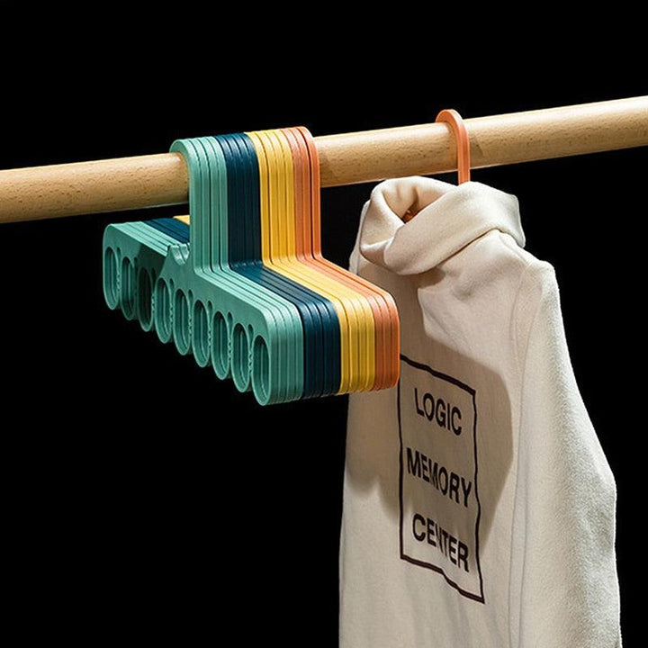 Lisslune | Give your home organization a new twist with this stylish hanging storage solution: Tidy up effortlessly