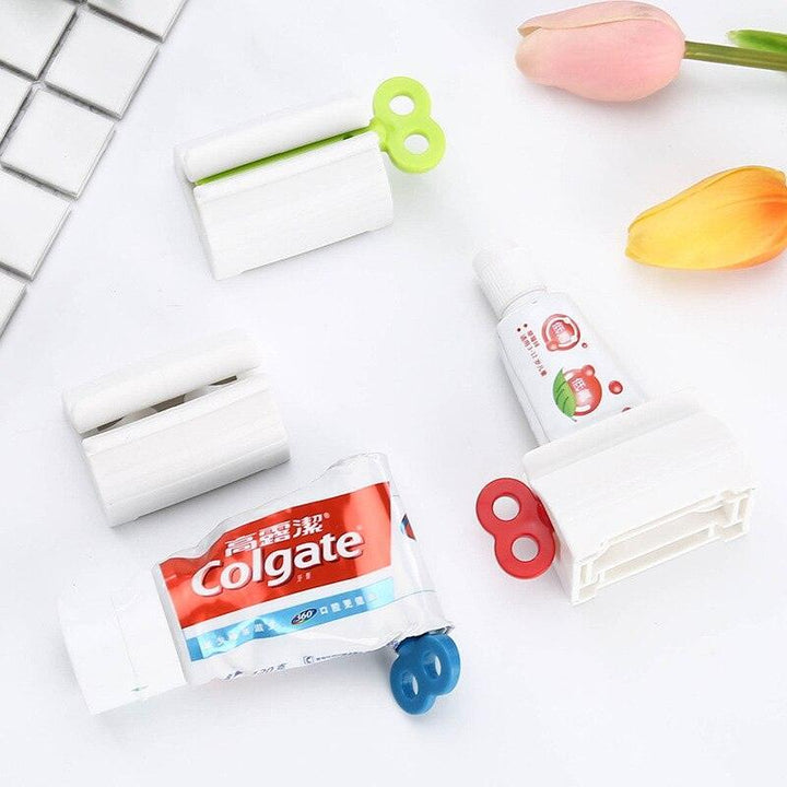 Lisslune | Automatic Toothpaste Dispenser and Toothbrush Holder - Wall-mounted Bathroom Organizer