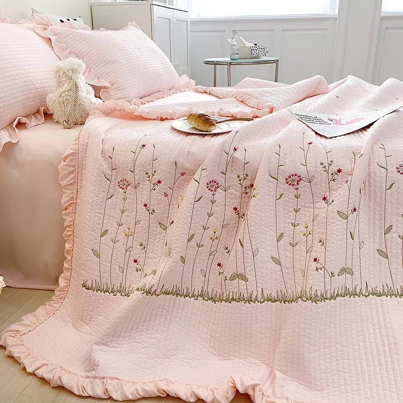 Lisslune | embroidered throw blanket