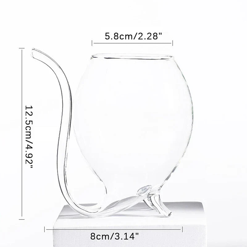 Lisslune | Elegant Curved Art-Inspired Cocktail Glass