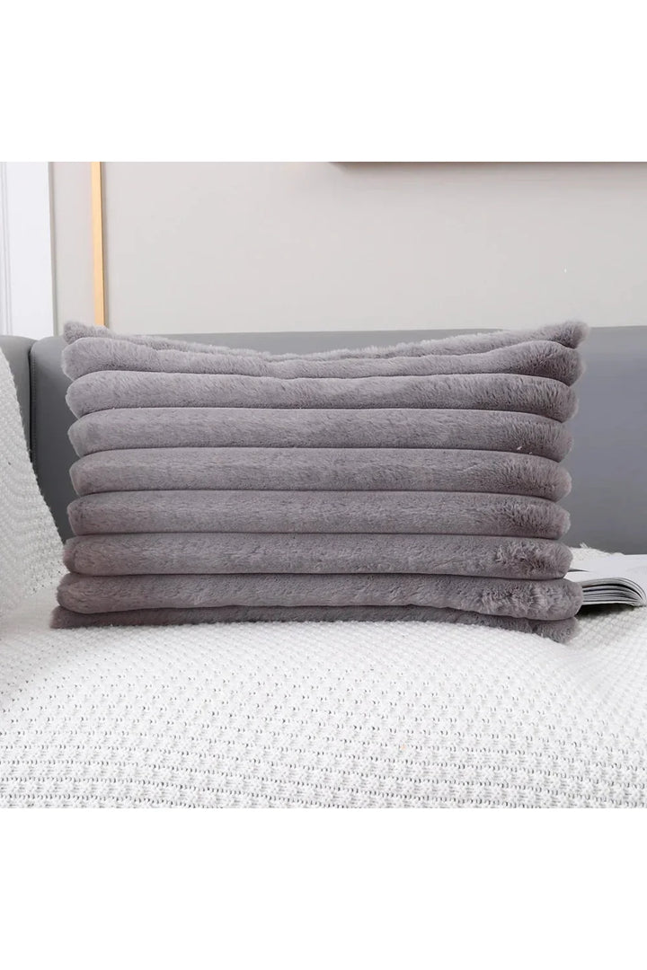 Lisslune | White plush pillow cover