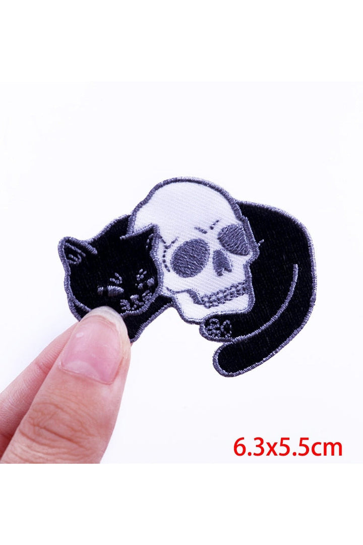 Lisslune | Ghost Style Embroidered Patch