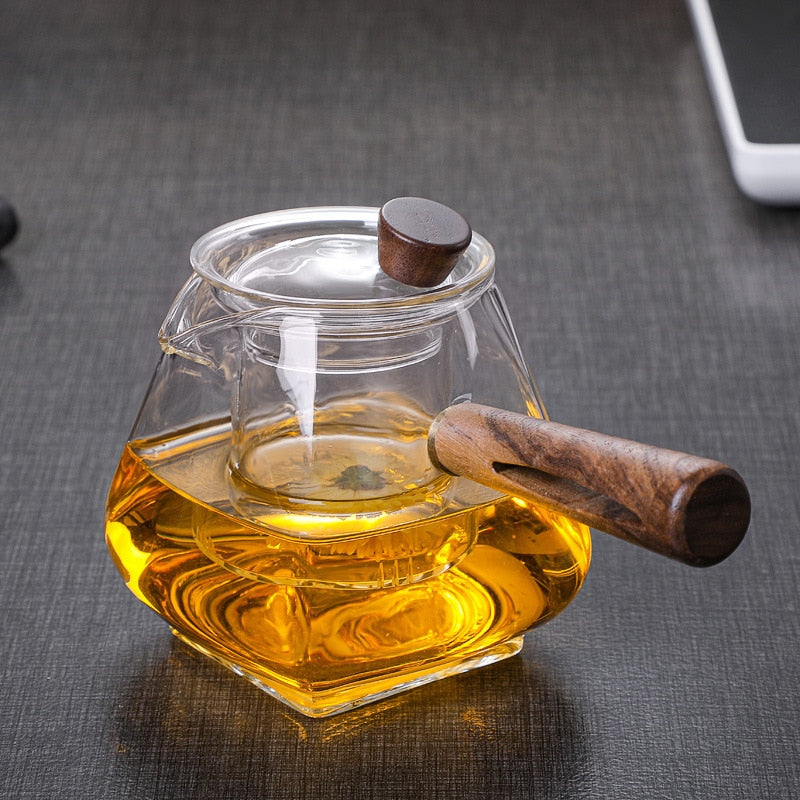Lisslune | Japanese Glass Teapot with Wooden Handle, Boiling Teapot, Electric Ceramic Stove, Tea Maker, High-Quality Tea Set, Heat-Resistant Teapot, 700 ml