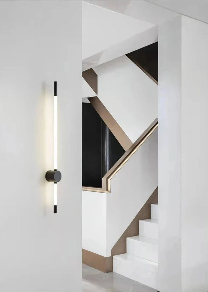 Lisslune | AstraBeam – Vertical LED Wall Lamp for Modern Interiors